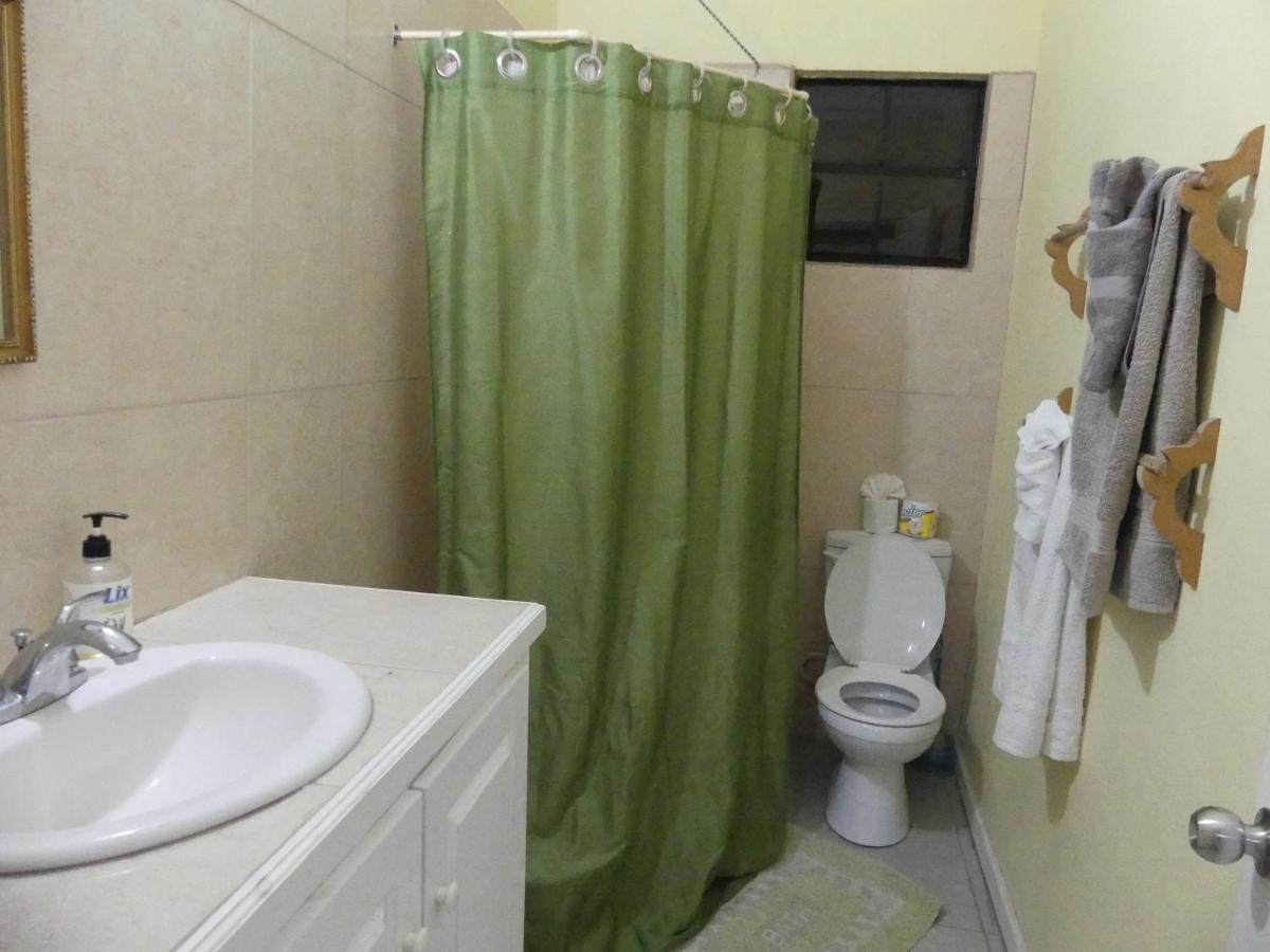 Southern Haven Guesthouse Laborie Luaran gambar