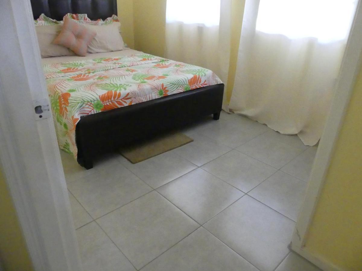 Southern Haven Guesthouse Laborie Luaran gambar