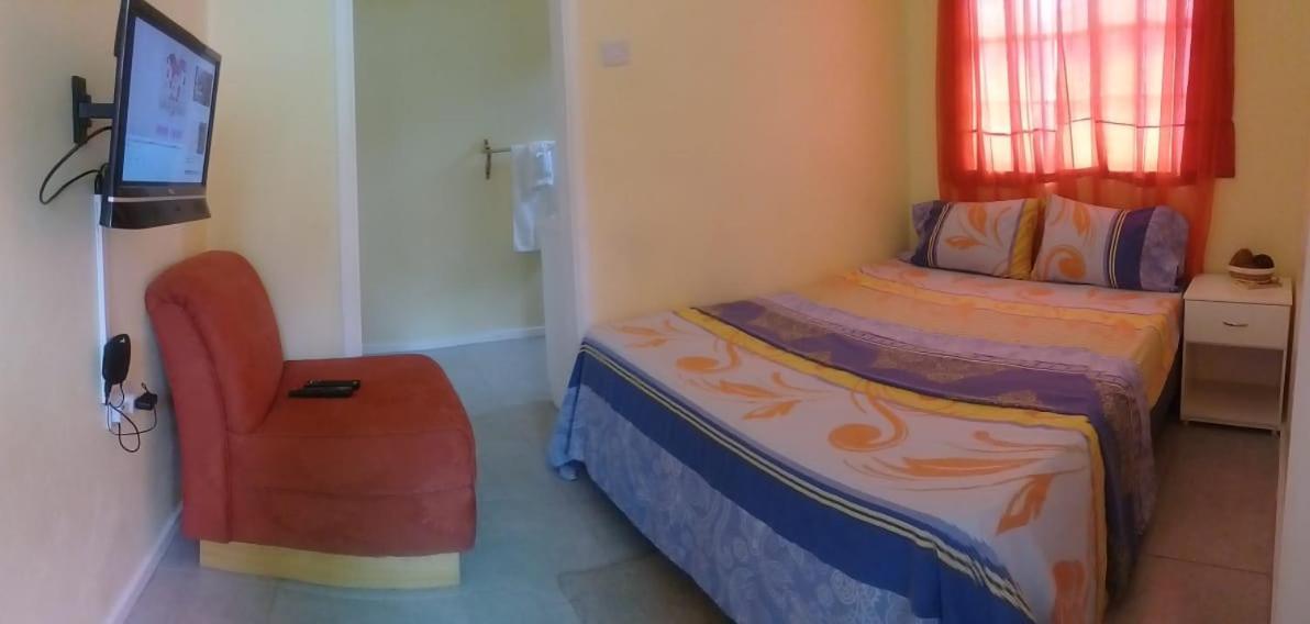 Southern Haven Guesthouse Laborie Luaran gambar
